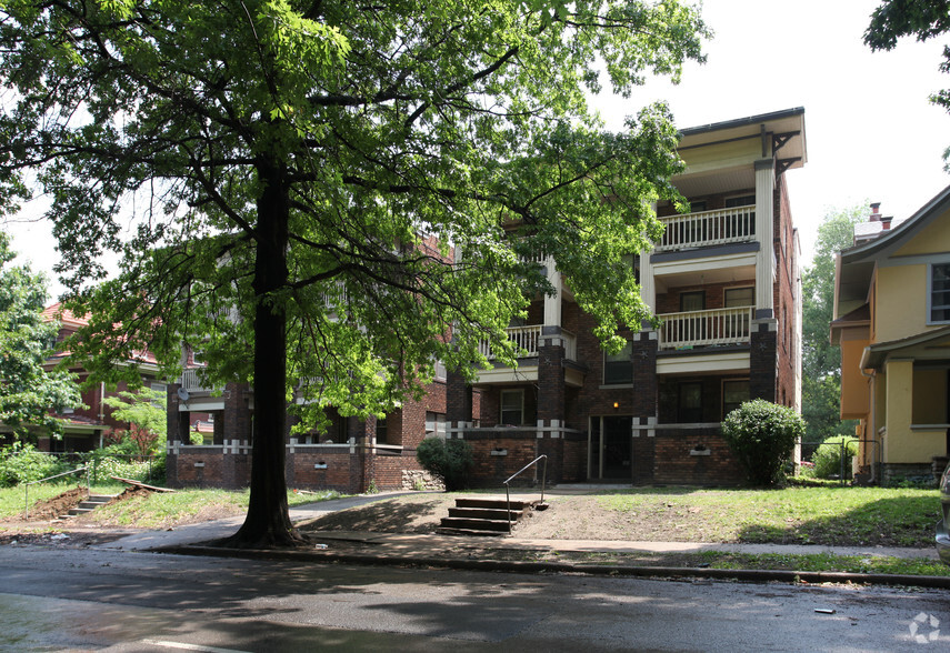 2805 Charlotte St, Kansas City, MO for sale - Primary Photo - Image 1 of 33