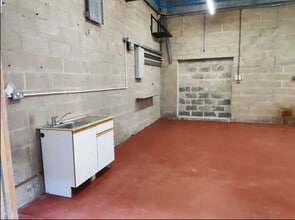 Mill Lane, Tenbury Wells to rent Interior Photo- Image 1 of 4