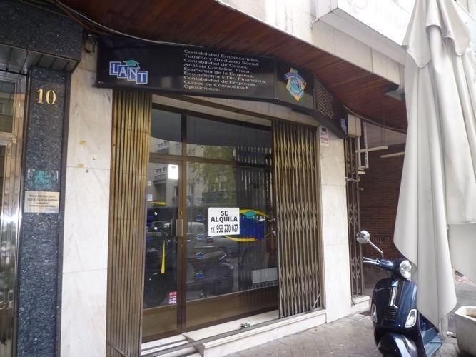 Calle Martínez Campos, 10, Granada, Granada to rent Building Photo- Image 1 of 12