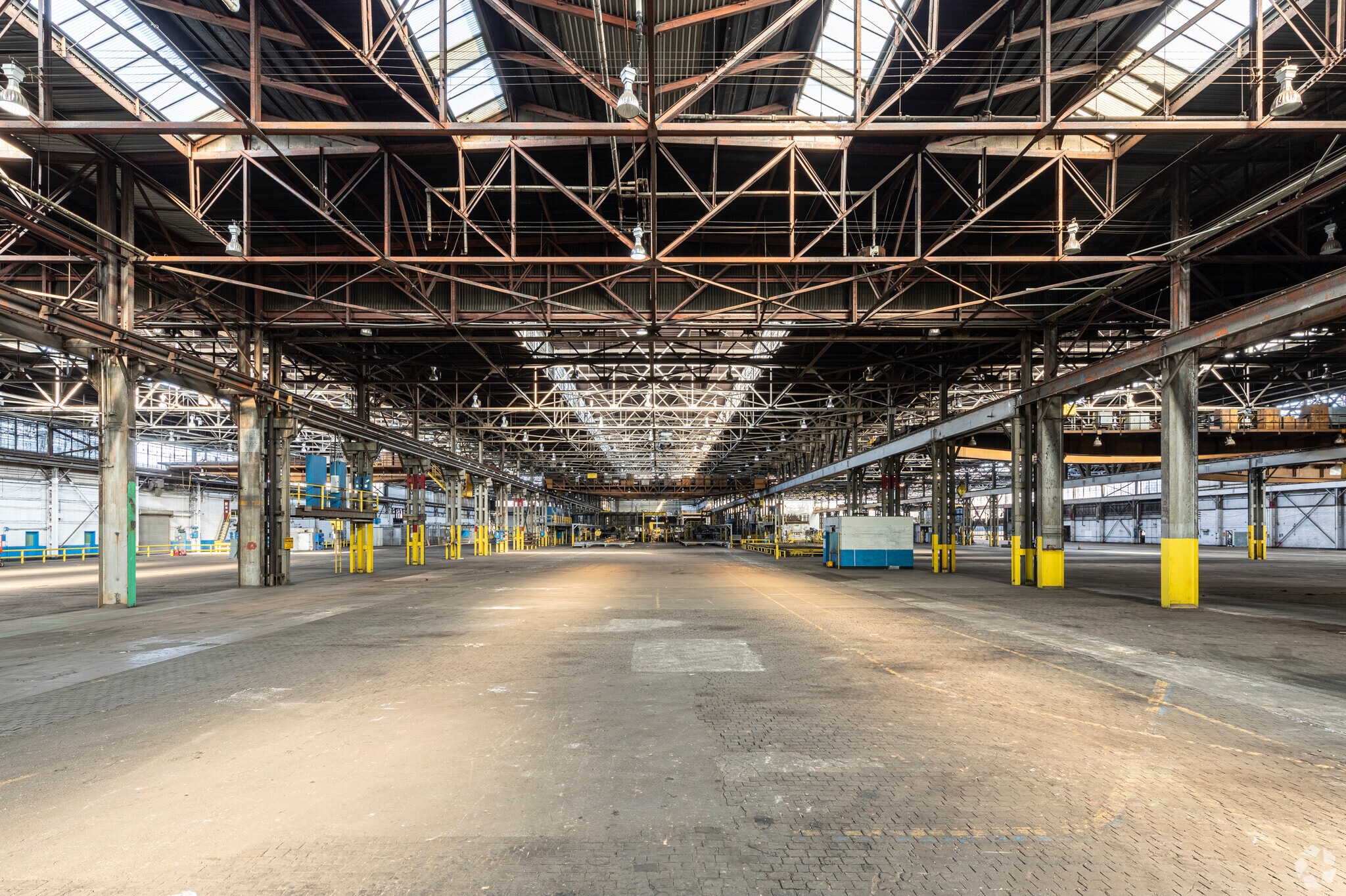 1954 Halethorpe Farms Rd, Halethorpe, MD to rent Interior Photo- Image 1 of 8