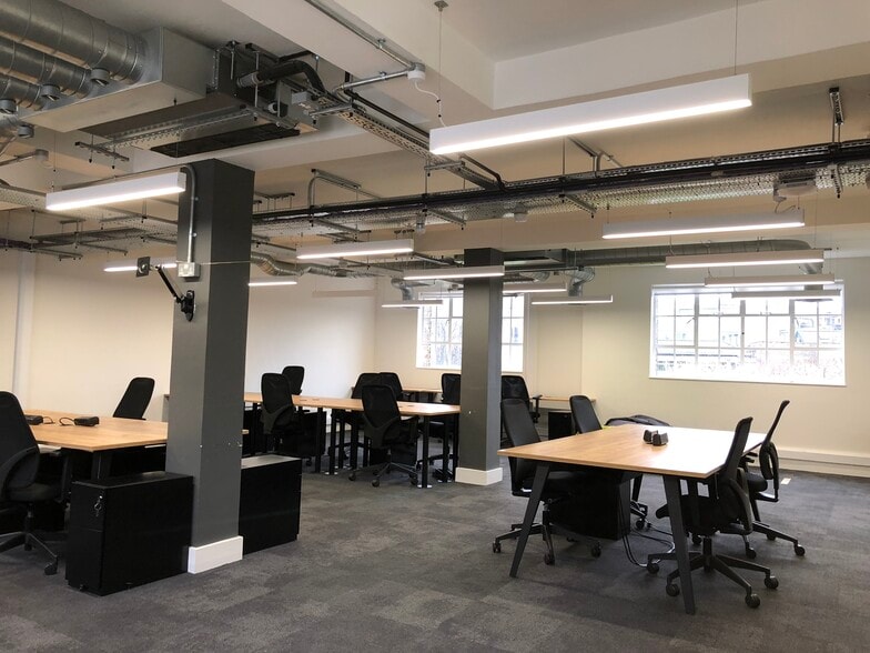 5-7 Tanner St, London to rent - Interior Photo - Image 2 of 11