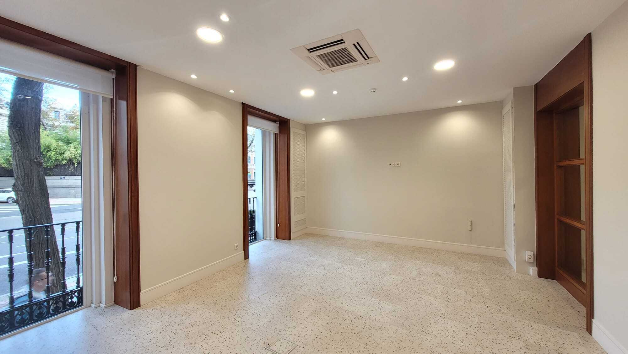 Office in Madrid, Madrid to rent Floor Plan- Image 1 of 13