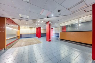 178-180 Peckham High St, London to rent Interior Photo- Image 2 of 3