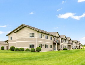 1104-1110 Pleasant Ave S, Park Rapids, MN for sale Primary Photo- Image 1 of 1