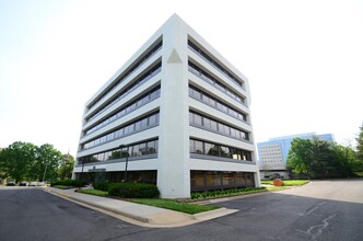 7927 Jones Branch Dr, McLean, VA for rent Building Photo- Image 1 of 1