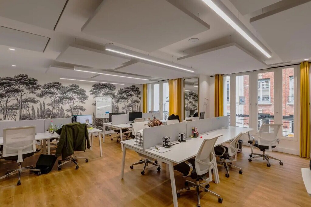 Location Bureaux 255 m² - Photo 1