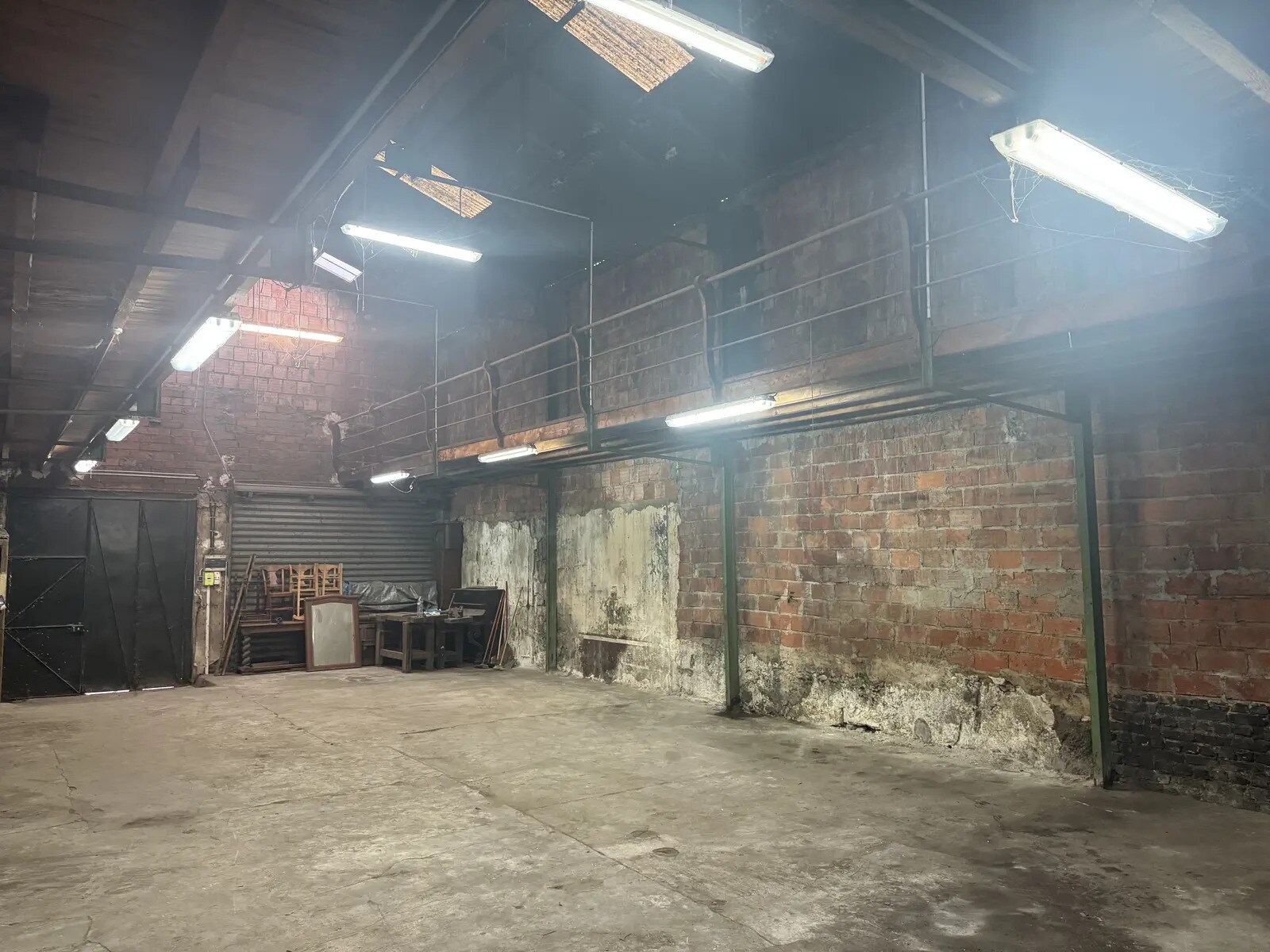 Light Industrial in Saint-Ouen-sur-Seine for sale Interior Photo- Image 1 of 14