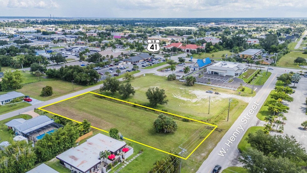 200 W Henry St, Punta Gorda, FL for sale - Aerial - Image 1 of 26