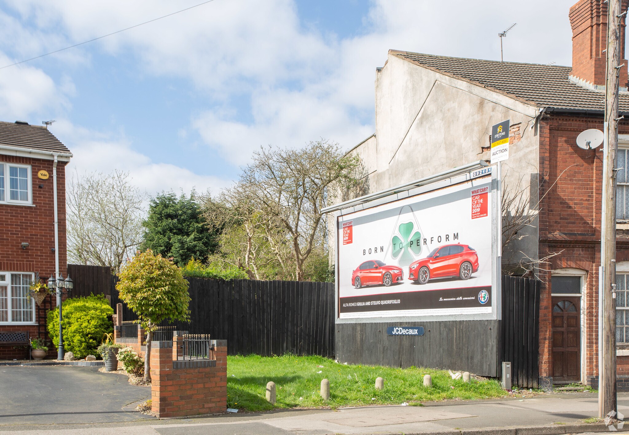 16A Saint Lawrence Way, Darlaston for sale Primary Photo- Image 1 of 1