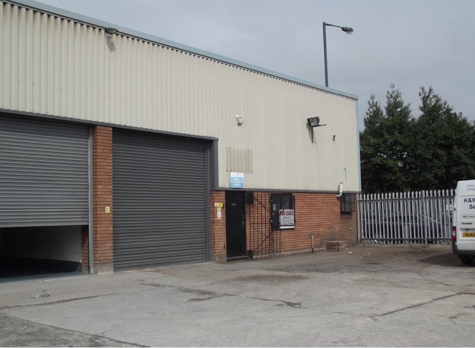 Reaymer Clos, Walsall for sale Primary Photo- Image 1 of 1