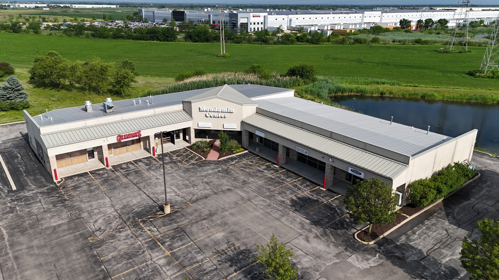 633-669 W Mondamin St, Minooka, IL for sale Building Photo- Image 1 of 1