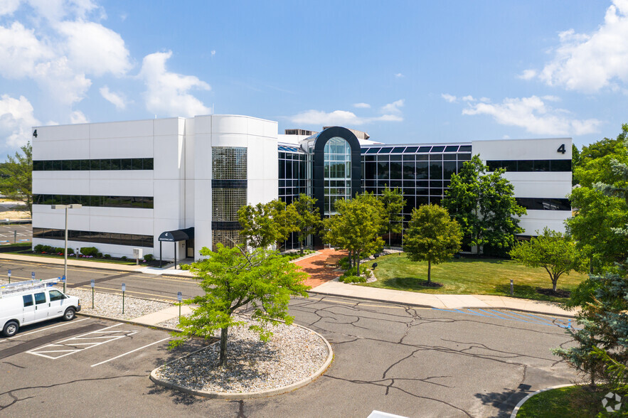 4 Industrial Way W, Eatontown, NJ for rent - Building Photo - Image 1 of 8