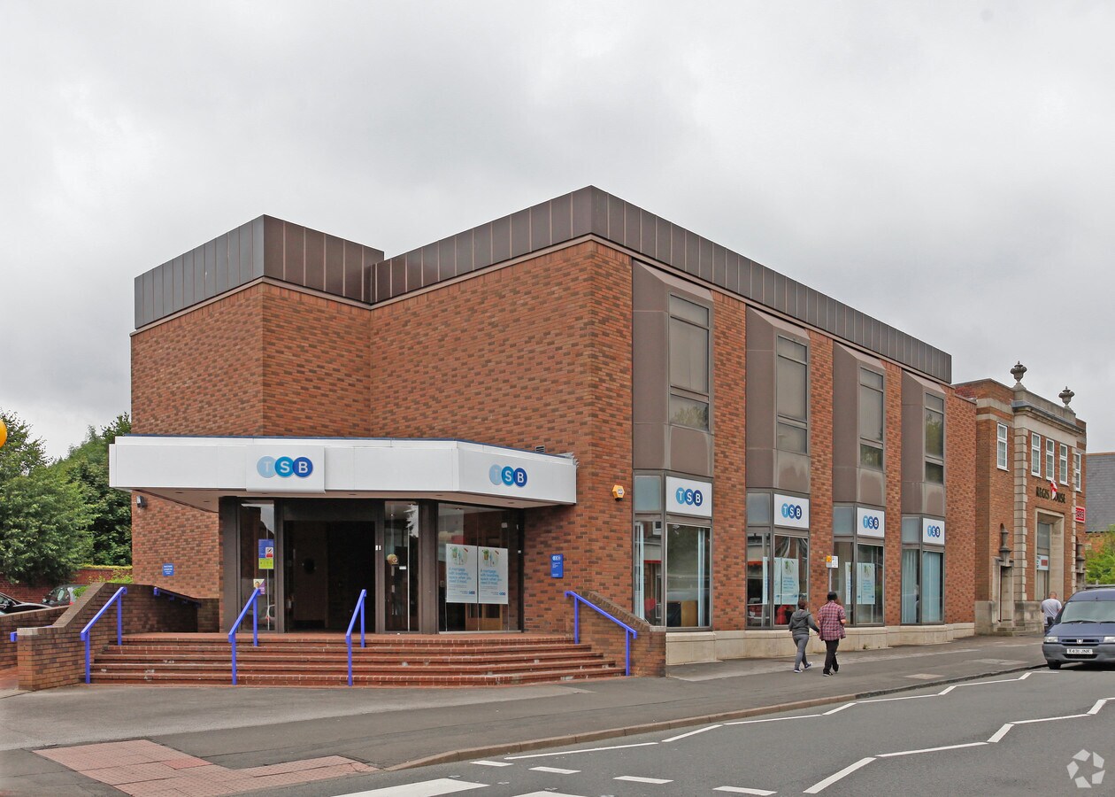 217 Halesowen Rd, Cradley Heath B64 6JQ