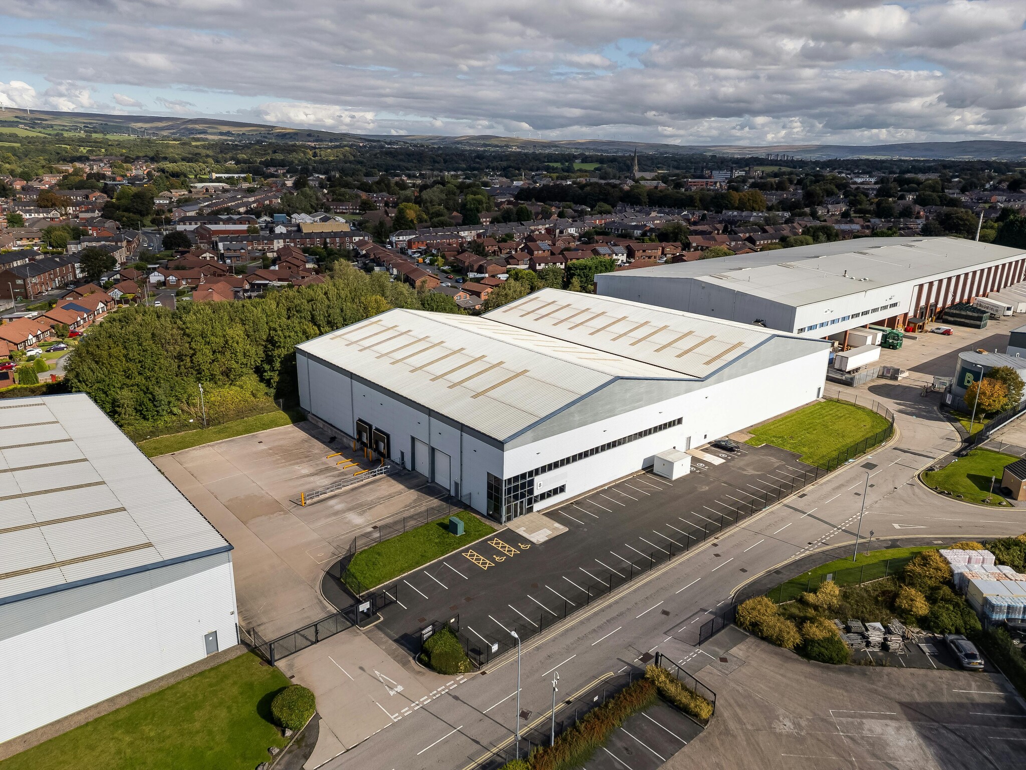 Pilsworth Rd, Heywood to rent Building Photo- Image 1 of 10