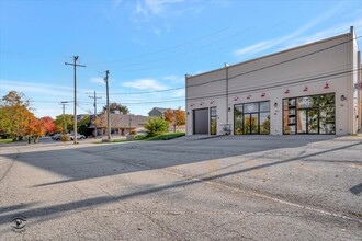 61 Main St, Oswego, IL for sale Primary Photo- Image 1 of 1