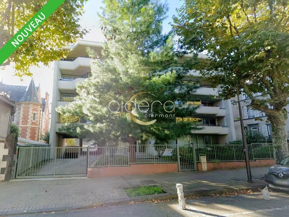 Location Bureaux 128 m² - Photo 1