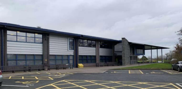 Mythop Rd, Blackpool to rent - Building Photo - Image 3 of 4