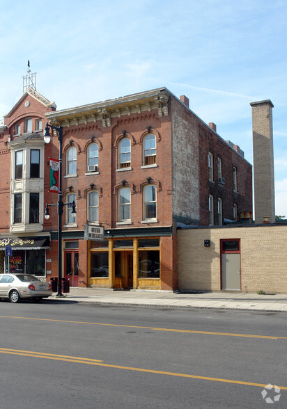 615-617 N Salina St, Syracuse, NY for sale - Primary Photo - Image 1 of 1