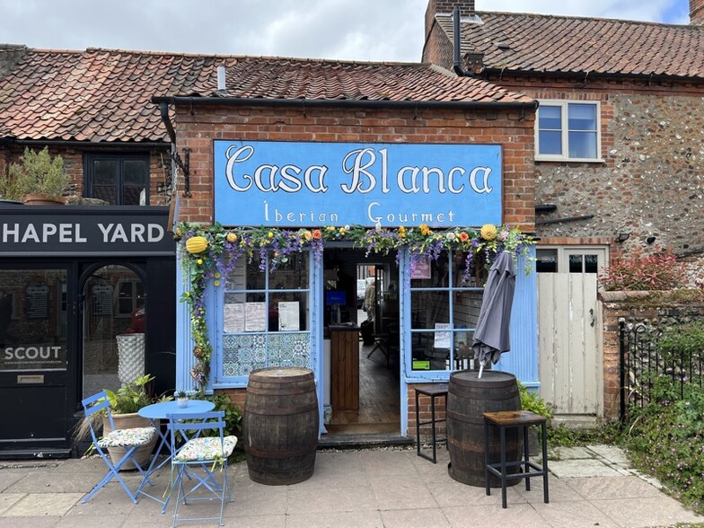 16 Chapel Yard, Holt for sale - Primary Photo - Image 1 of 1