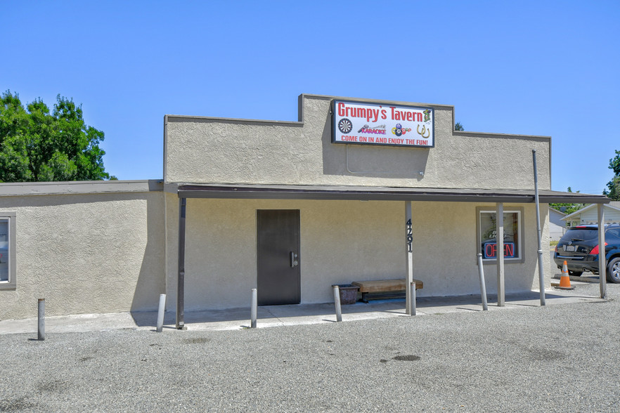 4291 Olivehurst Ave, Olivehurst, CA for sale - Primary Photo - Image 1 of 105