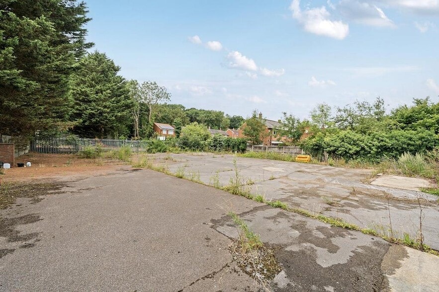 107 Corran Way, South Ockendon for sale - Building Photo - Image 2 of 20