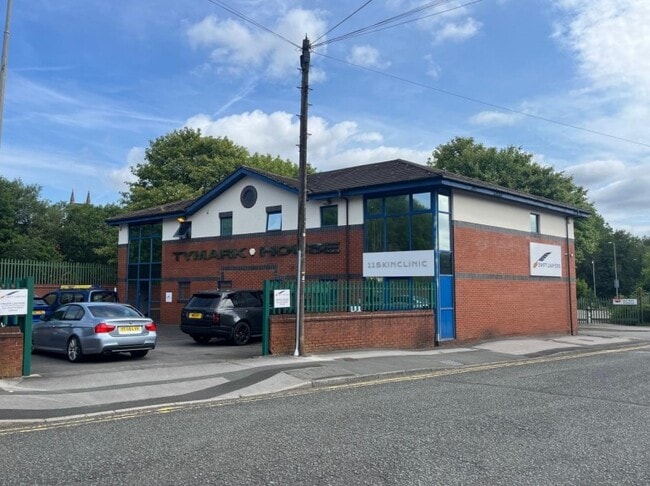 More details for 47 Breightmet St, Bolton - Office to Rent