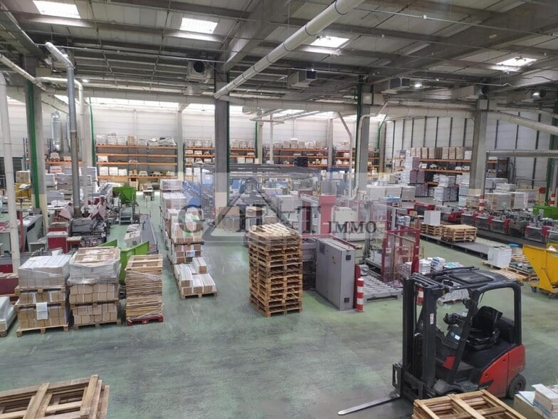 Industrial in Lognes for sale - Building Photo - Image 1 of 12
