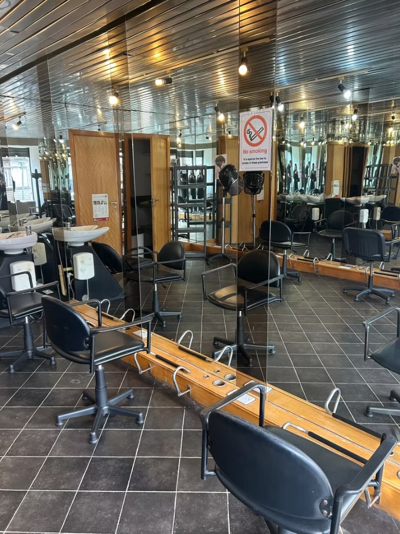 34-42 Manse Rd, Newmains to rent Interior Photo- Image 1 of 4