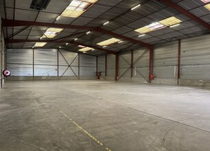 9 Avenue Du Maréchal De Lattre De Tassigny, Meyzieu to rent Interior Photo- Image 1 of 2