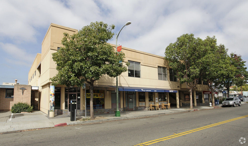 5335-5337 College Ave, Oakland, CA for rent - Primary Photo - Image 1 of 2