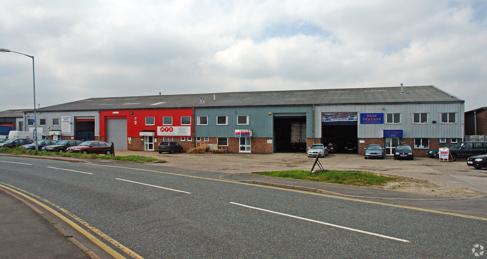 33 Jubilee Dr, Loughborough for sale Primary Photo- Image 1 of 1