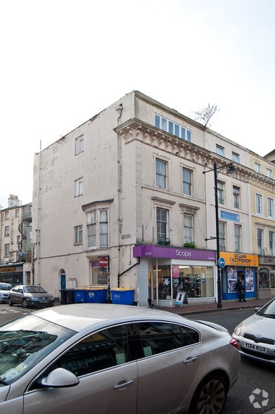 11-11A Seaside Rd, Eastbourne to rent - Building Photo - Image 3 of 3