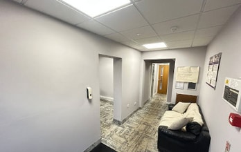 Vulcan Rd, Solihull to rent Interior Photo- Image 1 of 4