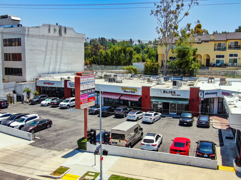 22982-23010 Ventura Blvd, Woodland Hills, CA for rent - Building Photo - Image 1 of 8