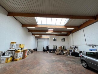 More details for 58 Avenue Des Bruyères, Décines-Charpieu - Light Industrial to Rent