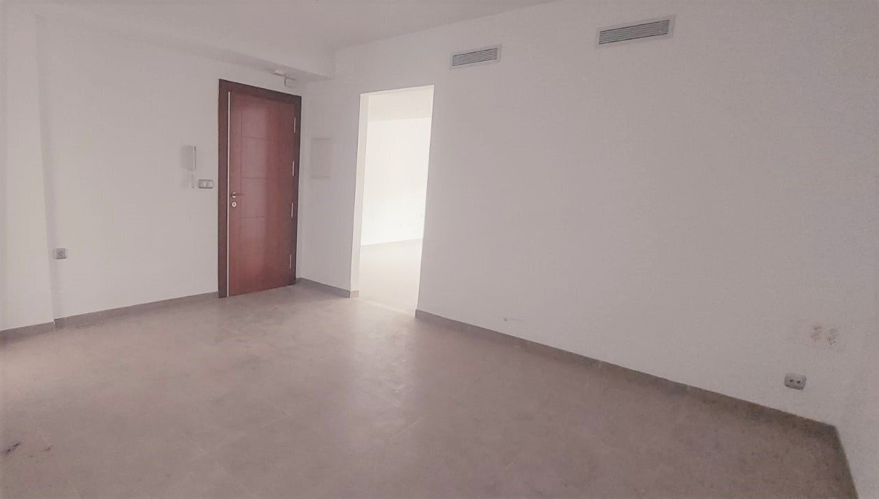 Office in El Ejido, Almería for sale Primary Photo- Image 1 of 16