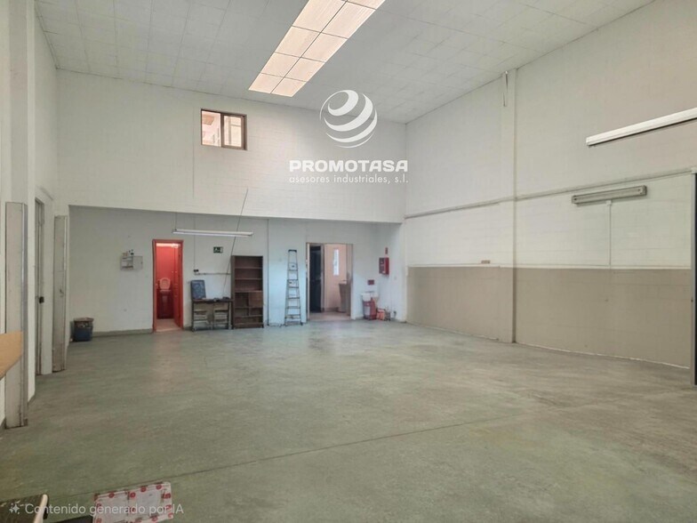 Industrial in Rivas-Vaciamadrid, Madrid to rent - Building Photo - Image 3 of 9
