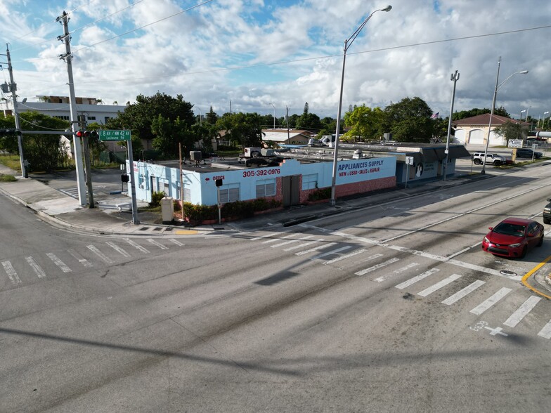 4148 E 8th Ave, Hialeah, FL for sale - Building Photo - Image 3 of 6