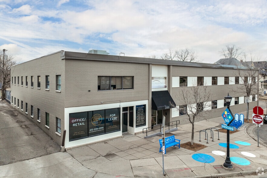 2101 Hennepin Ave, Minneapolis, MN to rent - Building Photo - Image 3 of 9