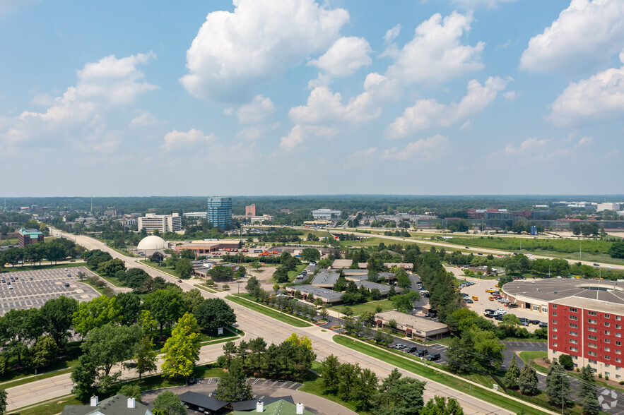 27730 Franklin Rd, Southfield, MI for sale - Aerial - Image 3 of 8