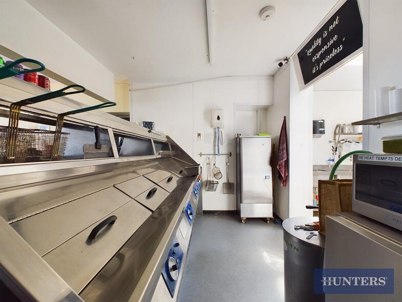 86 Northway, Scarborough to rent - Interior Photo - Image 3 of 4