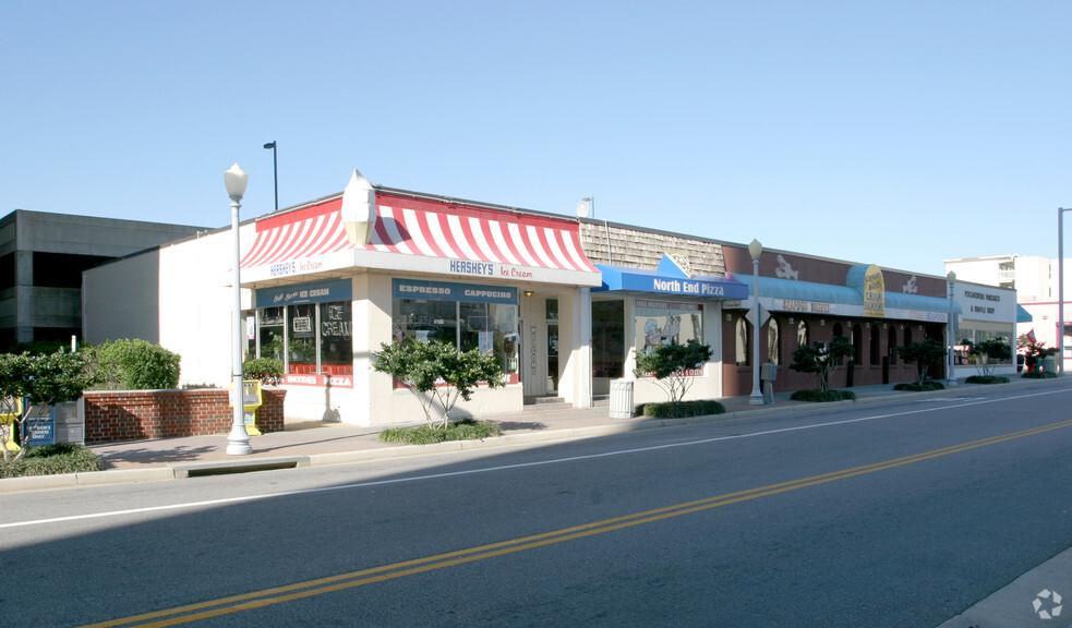 3420 Atlantic Ave, Virginia Beach, VA for rent - Building Photo - Image 3 of 8