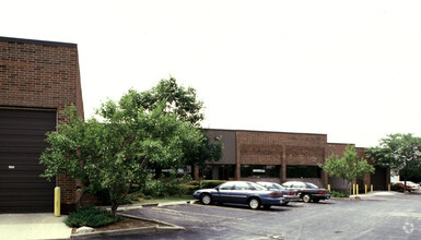 908-938 N Central Ave, Wood Dale, IL for rent Building Photo- Image 1 of 9