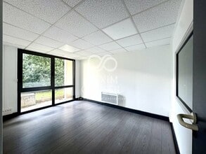 37 Rue Adam Ledoux, Courbevoie for sale Interior Photo- Image 2 of 4