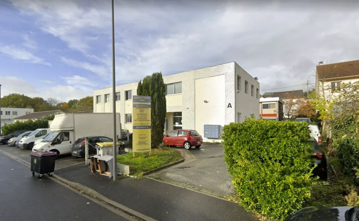 8 Rue Louis Armand portfolio of 2 properties for sale on LoopNet.co.uk Primary Photo- Image 1 of 2