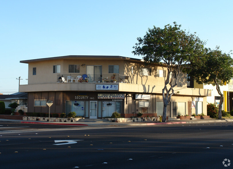 1900-1910 W Redondo Beach Blvd, Gardena, CA for rent - Building Photo - Image 2 of 5