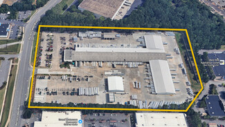 More details for 2400 Barrett Lakes Blvd, Kennesaw, GA - Industrial for Rent