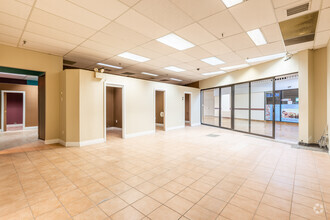 2126-2200 Burnhamthorpe Rd W, Mississauga, ON for rent Interior Photo- Image 2 of 8