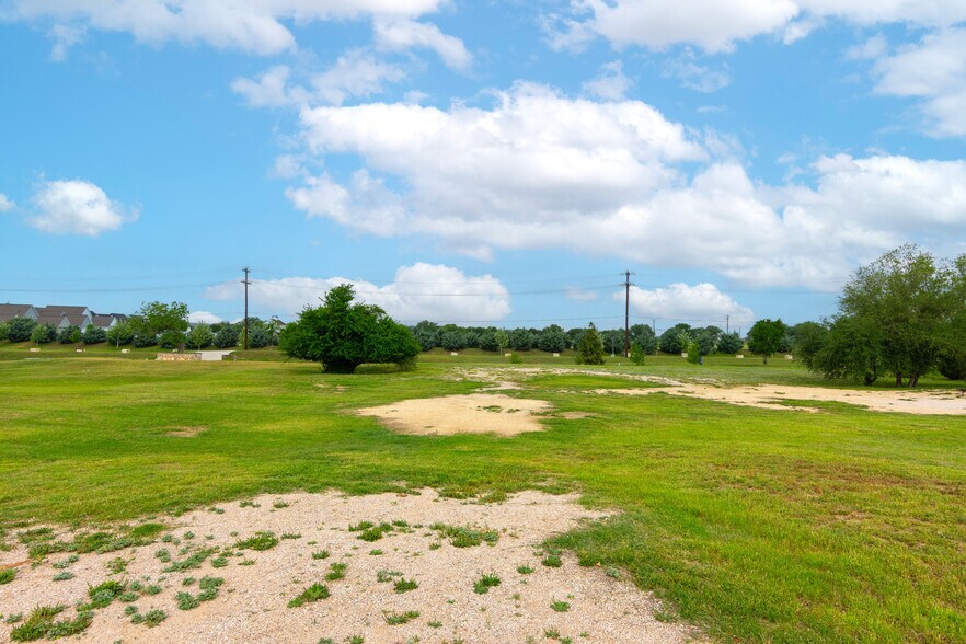 23461 FM 150 #2, Driftwood, TX for sale - Building Photo - Image 3 of 25