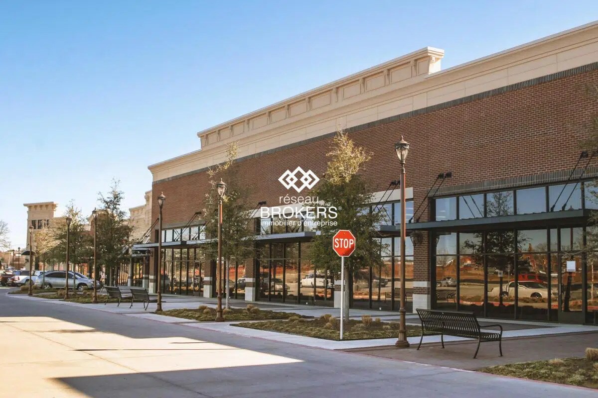 Retail in Bordeaux to rent Building Photo- Image 1 of 5